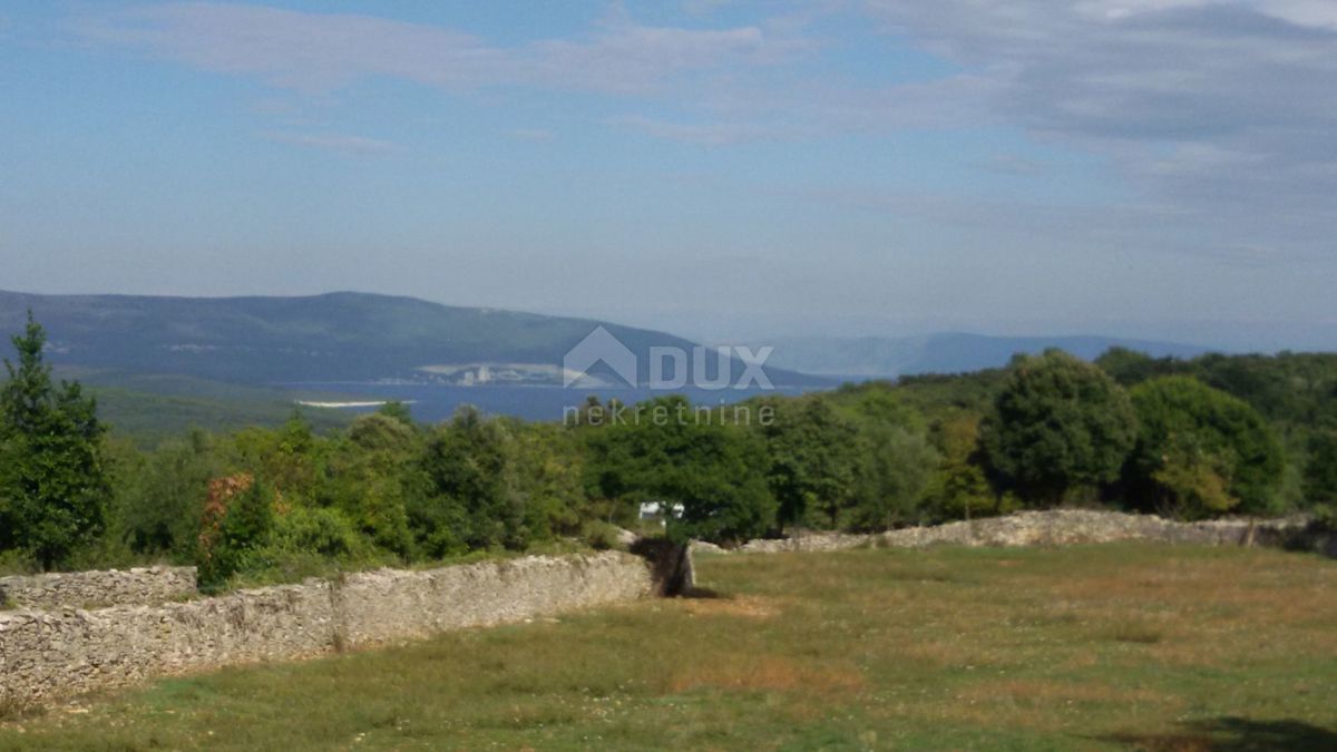 ISTRA, KAVRAN - Atraktivno gradbeno zemljišče idealno za gradnjo vile/kompleksa vil/družinske hiše/počitniške hiše