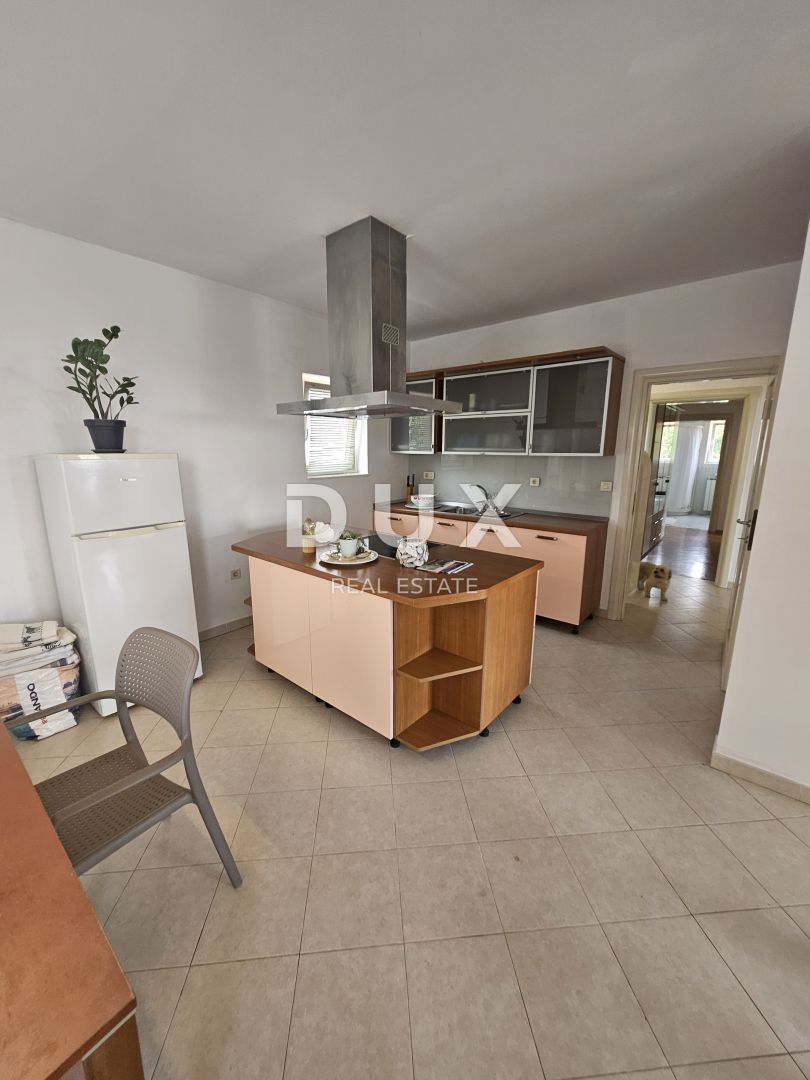 Costabella, Rijeka, 300m2