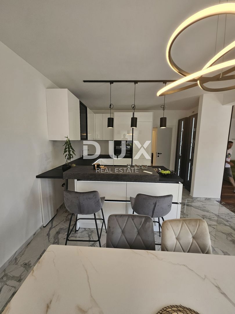 Costabella, Rijeka, 300m2