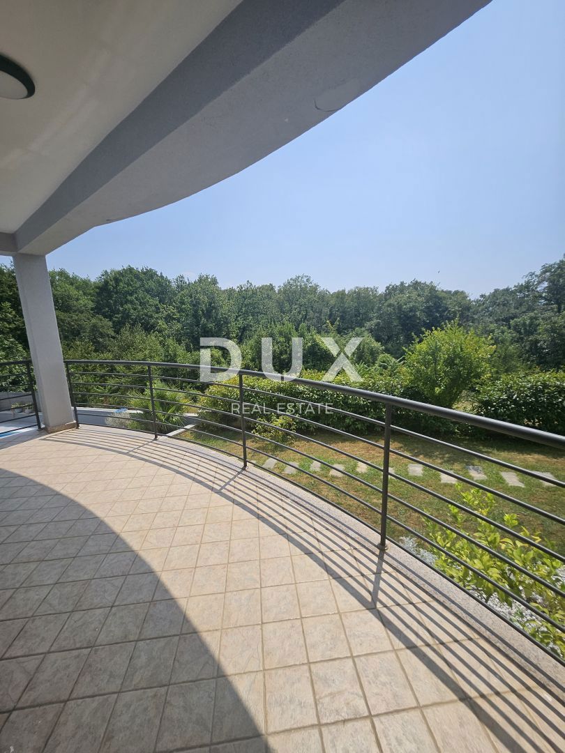 Costabella, Rijeka, 300m2