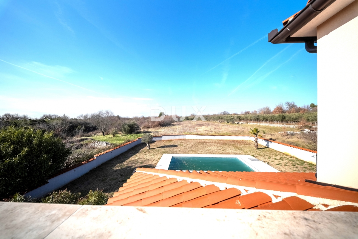 ISTRA, OKOLICA FAŽANA - Diskretna vila z maksimalno zasebnostjo na TOP lokaciji v bližini Fažane in Pulja