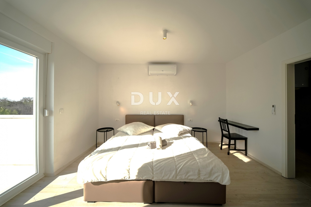 ISTRA, OKOLICA FAŽANA - Diskretna vila z maksimalno zasebnostjo na TOP lokaciji v bližini Fažane in Pulja