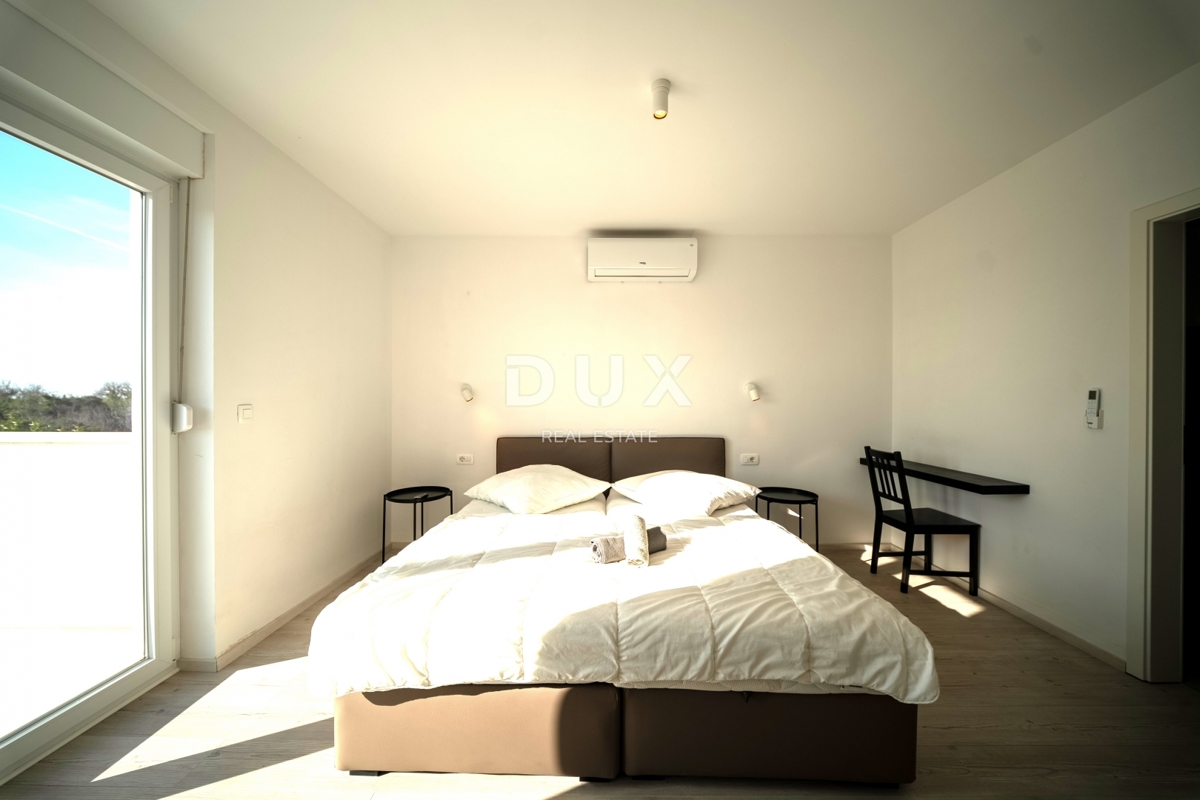 ISTRA, OKOLICA FAŽANA - Diskretna vila z maksimalno zasebnostjo na TOP lokaciji v bližini Fažane in Pulja