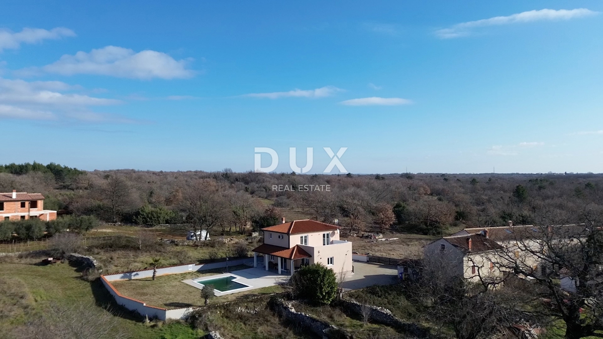 ISTRA, OKOLICA FAŽANA - Diskretna vila z maksimalno zasebnostjo na TOP lokaciji v bližini Fažane in Pulja