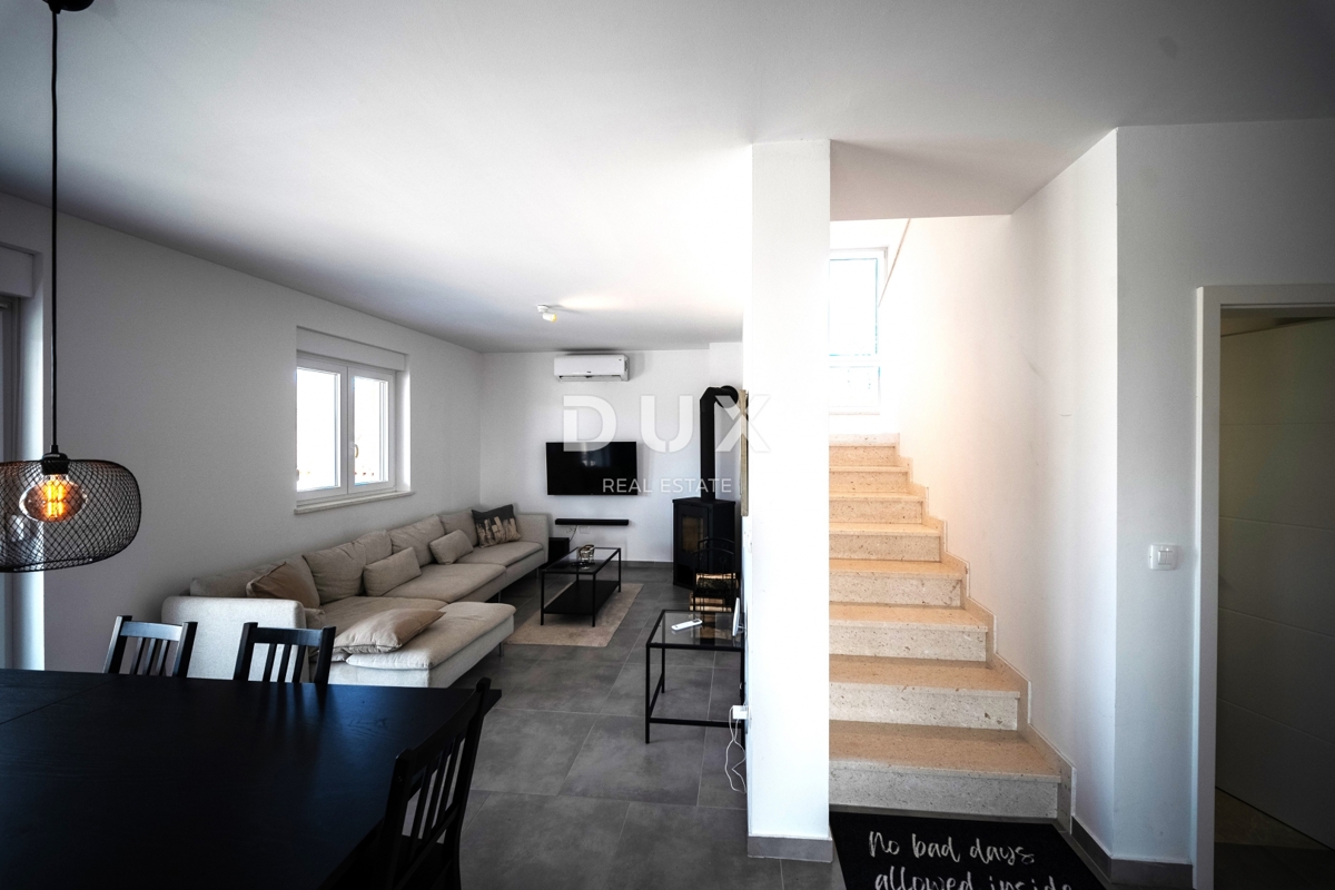 ISTRA, OKOLICA FAŽANA - Diskretna vila z maksimalno zasebnostjo na TOP lokaciji v bližini Fažane in Pulja