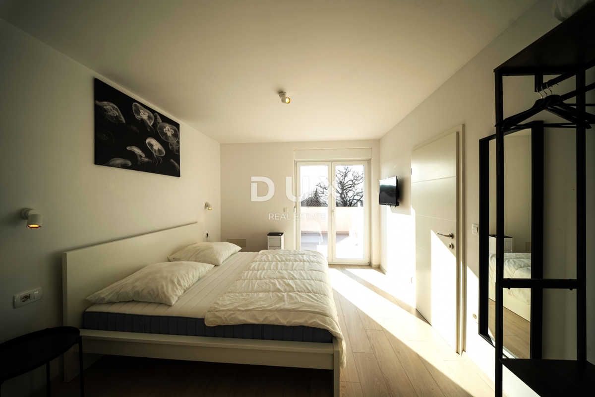 ISTRA, OKOLICA FAŽANA - Diskretna vila z maksimalno zasebnostjo na TOP lokaciji v bližini Fažane in Pulja