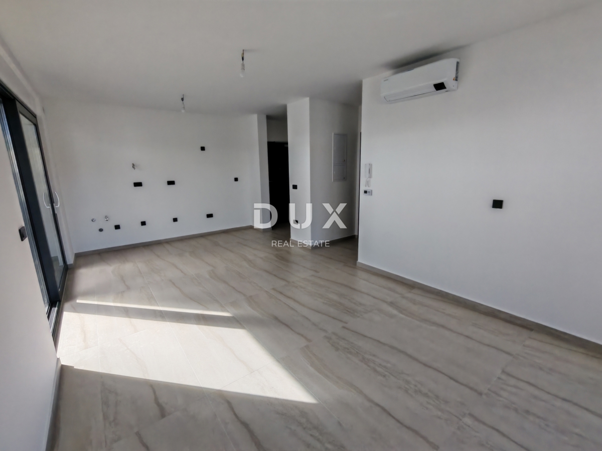 ZADAR, DIKLO - Vrhunski penthouse s pogledom na morje le 50 metrov od plaže! S7