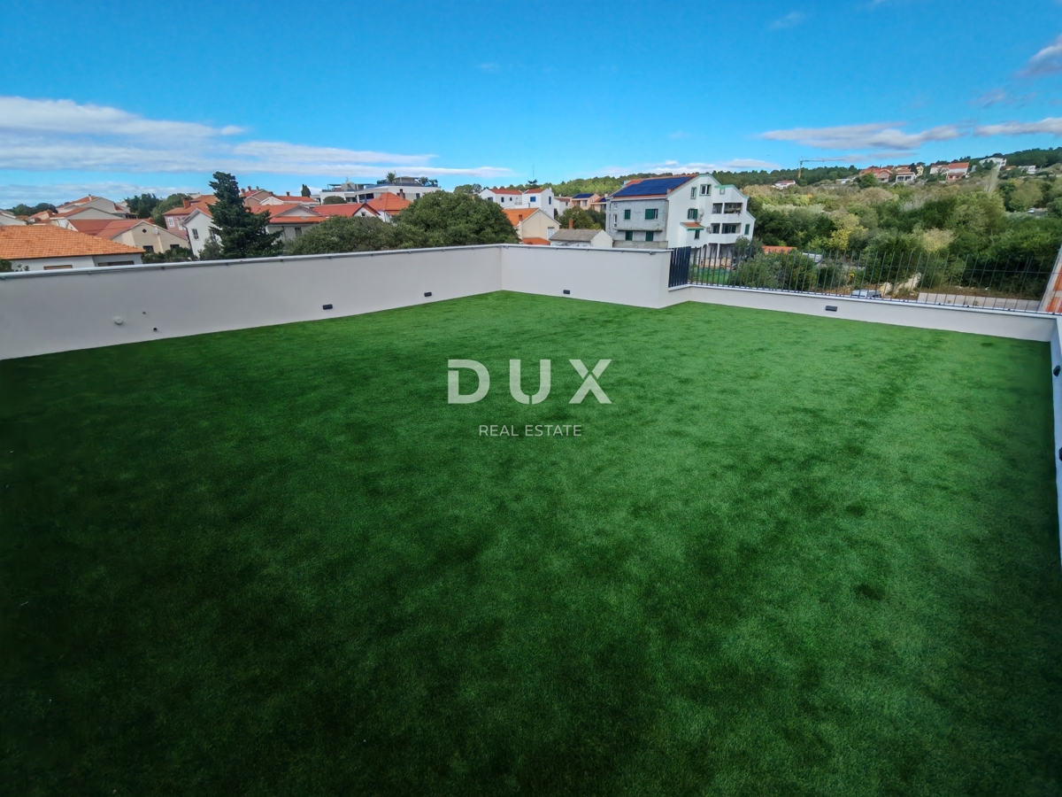 ZADAR, DIKLO - Vrhunski penthouse s pogledom na morje le 50 metrov od plaže! S7