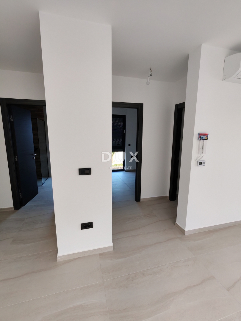 ZADAR, DIKLO - Vrhunski penthouse s pogledom na morje le 50 metrov od plaže! S7