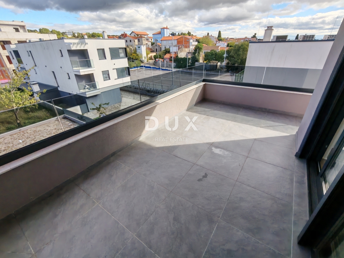 ZADAR, DIKLO - Vrhunski penthouse s pogledom na morje le 50 metrov od plaže! S7