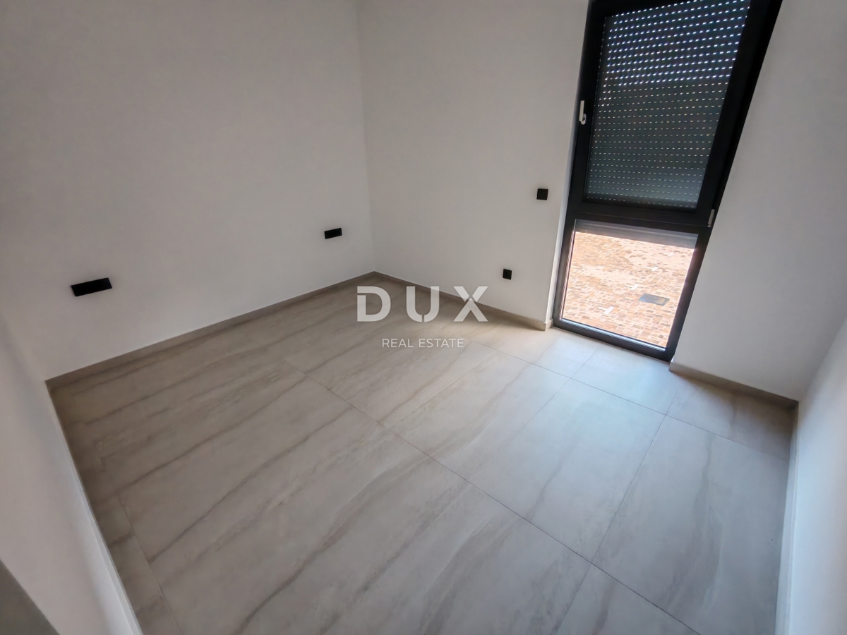 ZADAR, DIKLO - Vrhunski penthouse s pogledom na morje le 50 metrov od plaže! S7