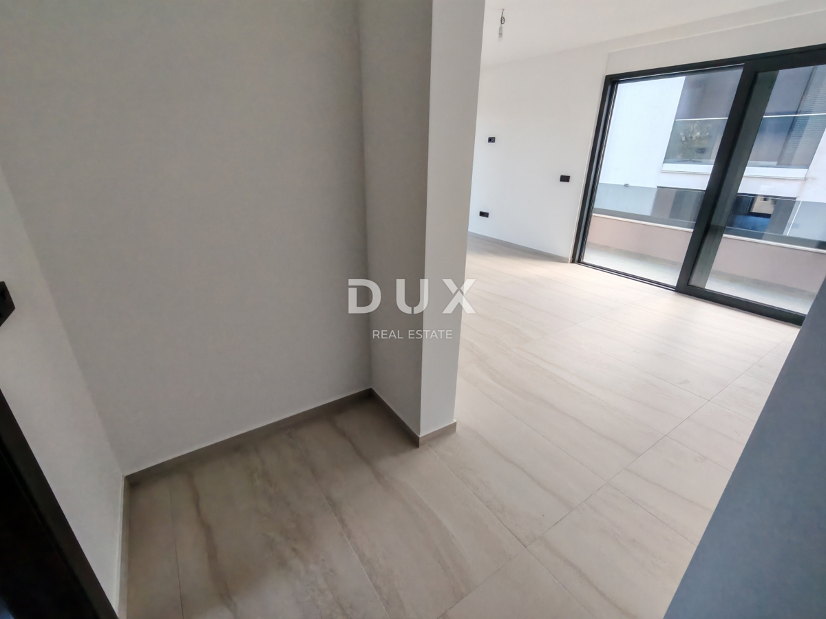 ZADAR, DIKLO - Vrhunski penthouse s pogledom na morje le 50 metrov od plaže! S7