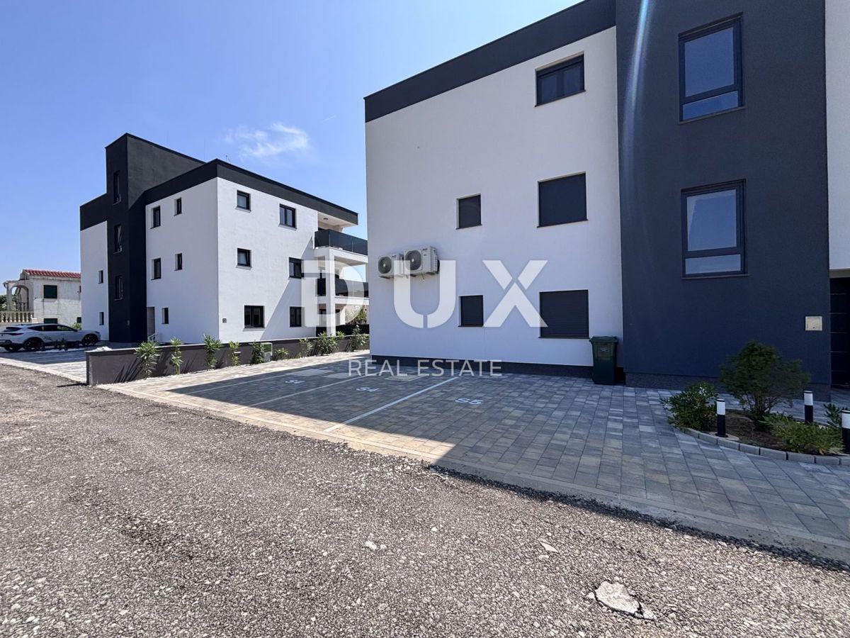 ZADAR, PRIVLAKA - Moderno opremljen apartma 130m od morja, S3