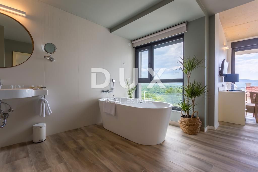 OTOK KRK, MESTO KRK (OKOLICA) - Luksuzna vila s prelivnim bazenom in pogledom na morje