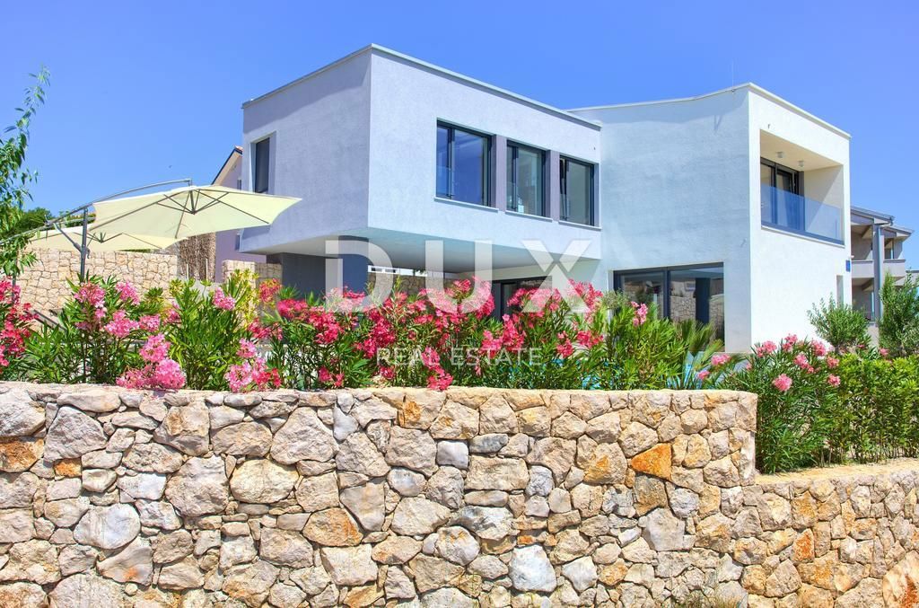 OTOK KRK, MESTO KRK (OKOLICA) - Luksuzna vila s prelivnim bazenom in pogledom na morje