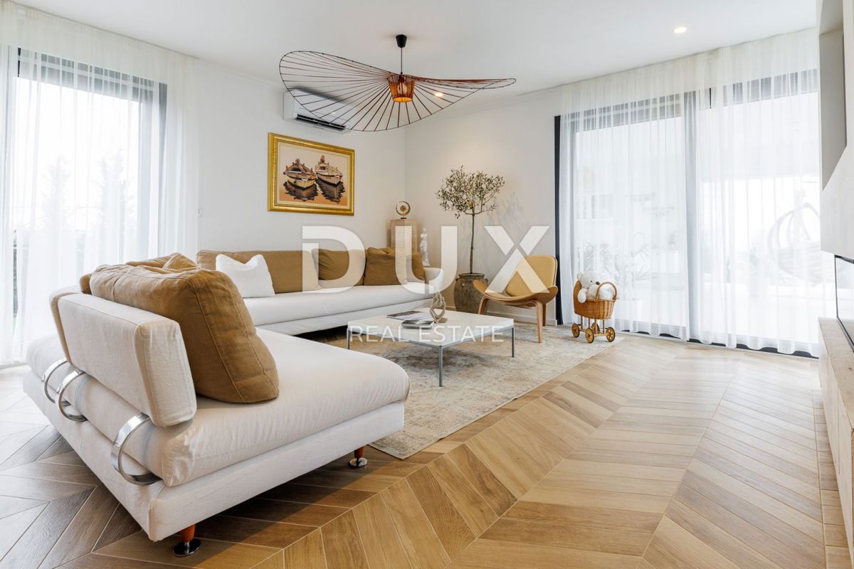 Žgombići, Malinska-Dubašnica, 390m2