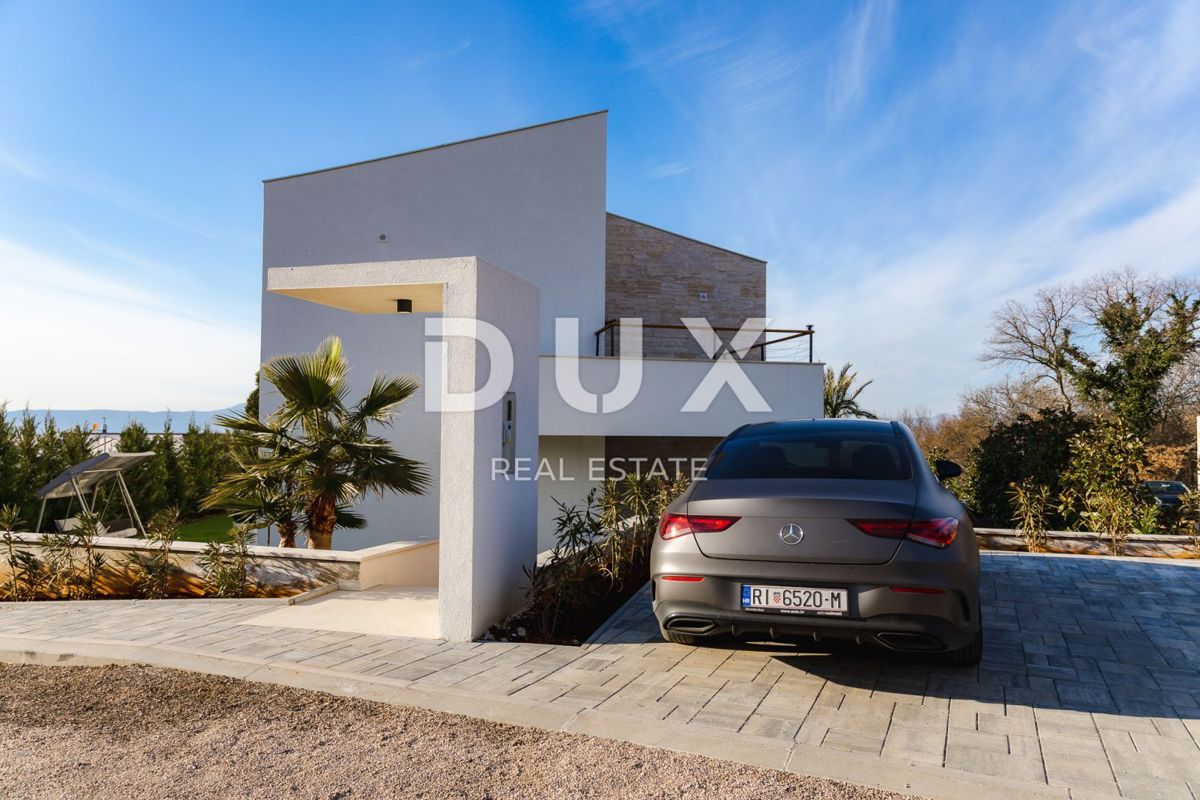 Žgombići, Malinska-Dubašnica, 390m2