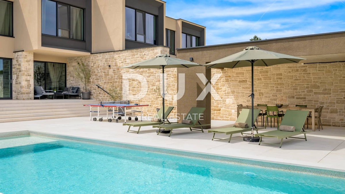 ISTRA, ROVINJ - Moderna nova vila z bazenom in zasebnostjo