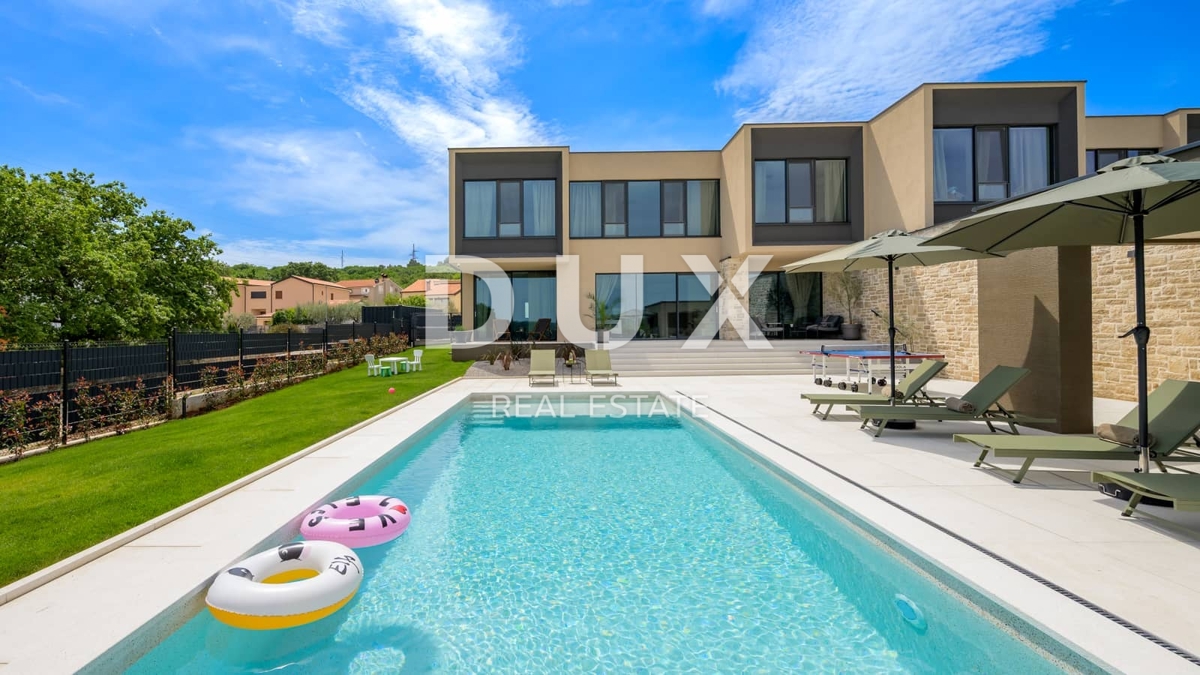ISTRA, ROVINJ - Moderna nova vila z bazenom in zasebnostjo