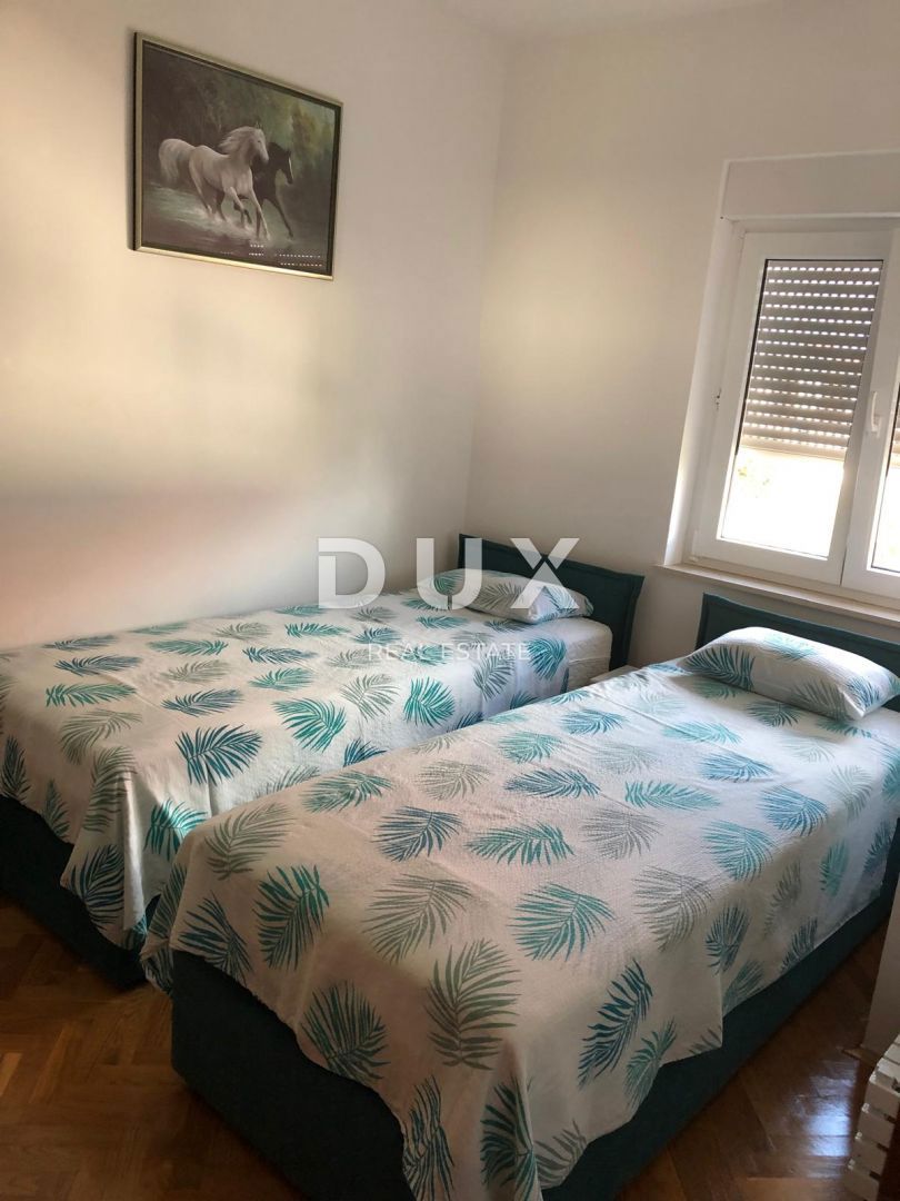 ZADAR, NIN - Samostojna hiša s 4 nadstropji, 100 m od plaže!