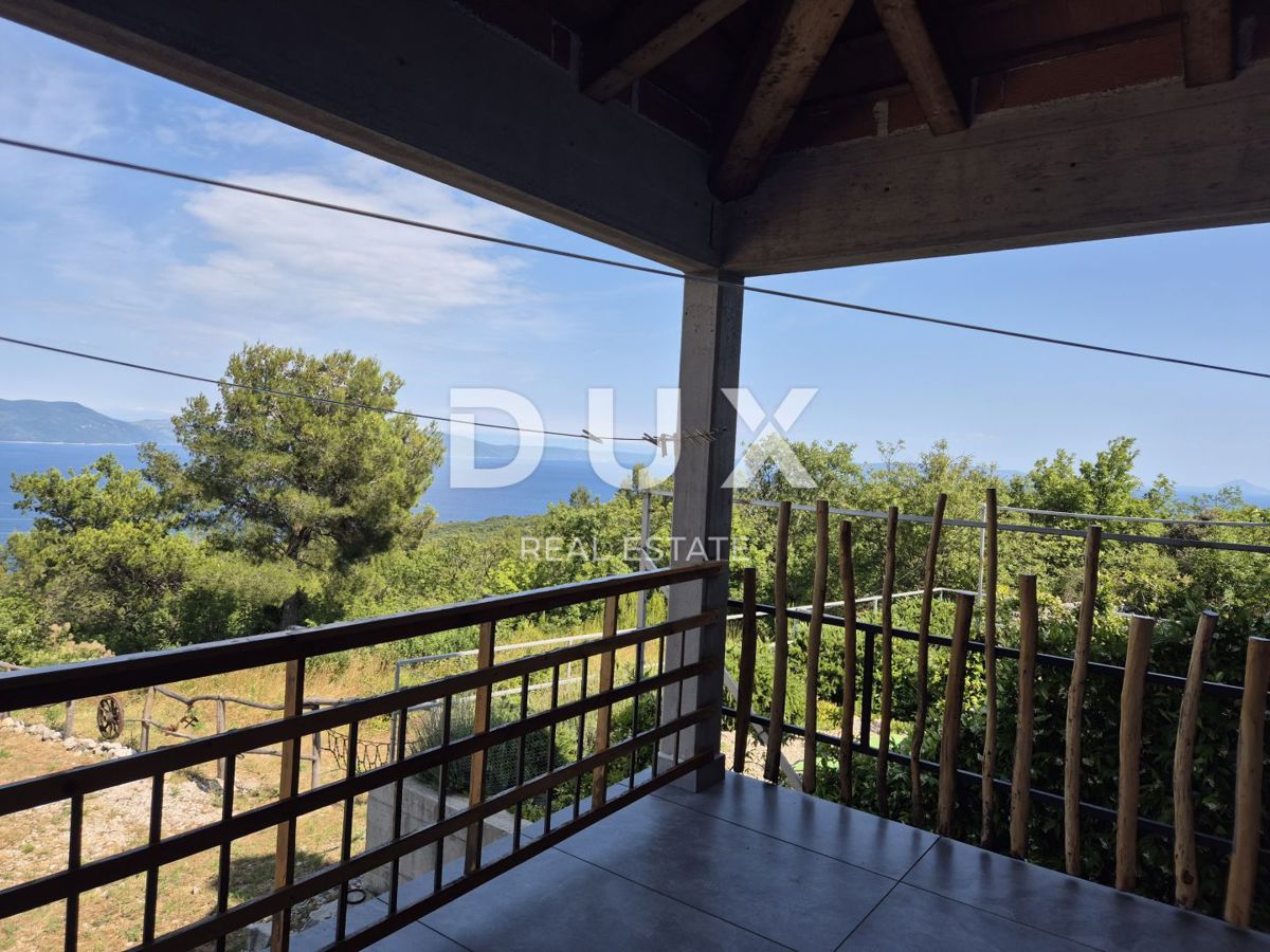 ISTRA, LABIN - Edinstvena mediteranska hiša v popolni samoti z dih jemajočim razgledom