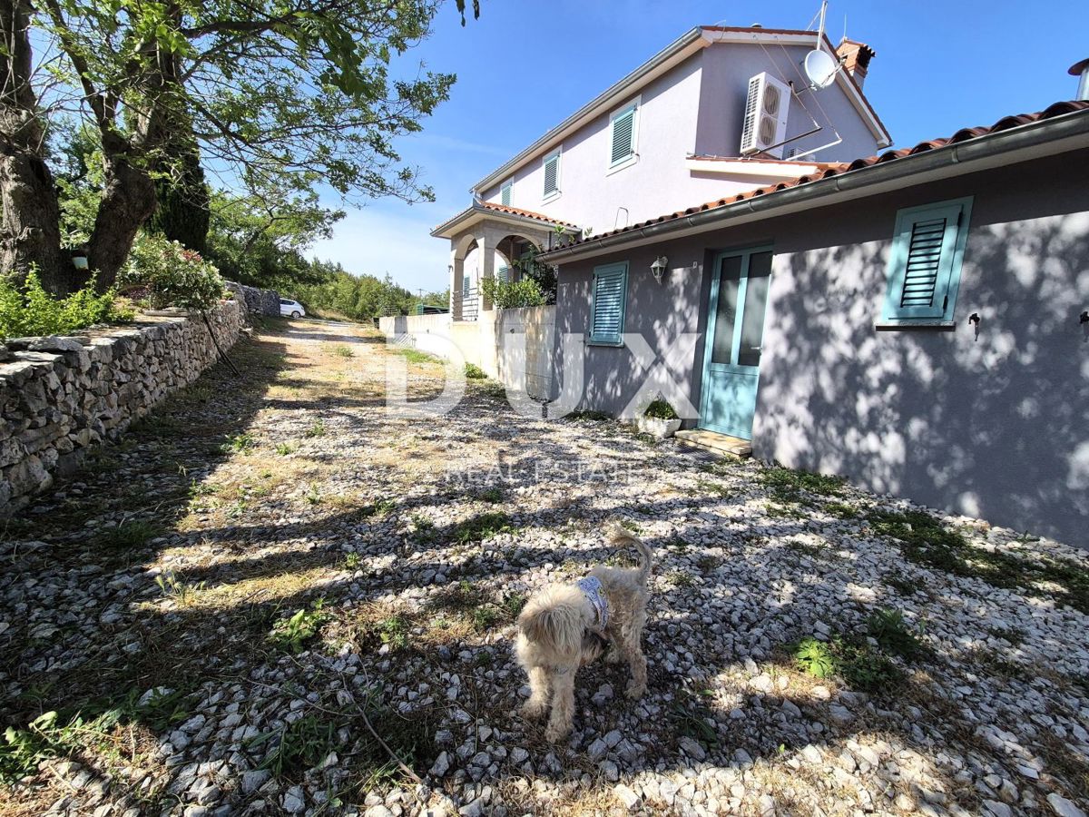 ISTRA, LABIN - Edinstvena mediteranska hiša v popolni samoti z dih jemajočim razgledom