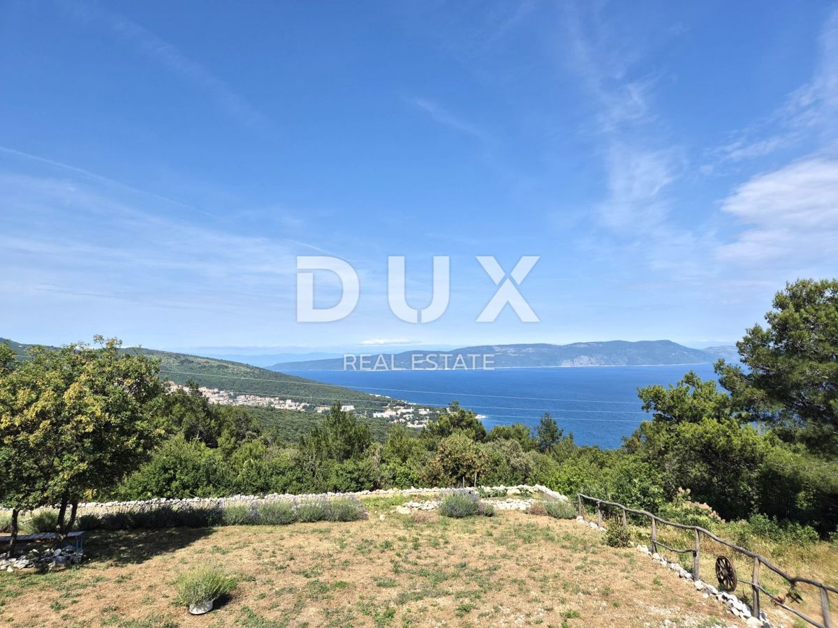 ISTRA, LABIN - Edinstvena mediteranska hiša v popolni samoti z dih jemajočim razgledom