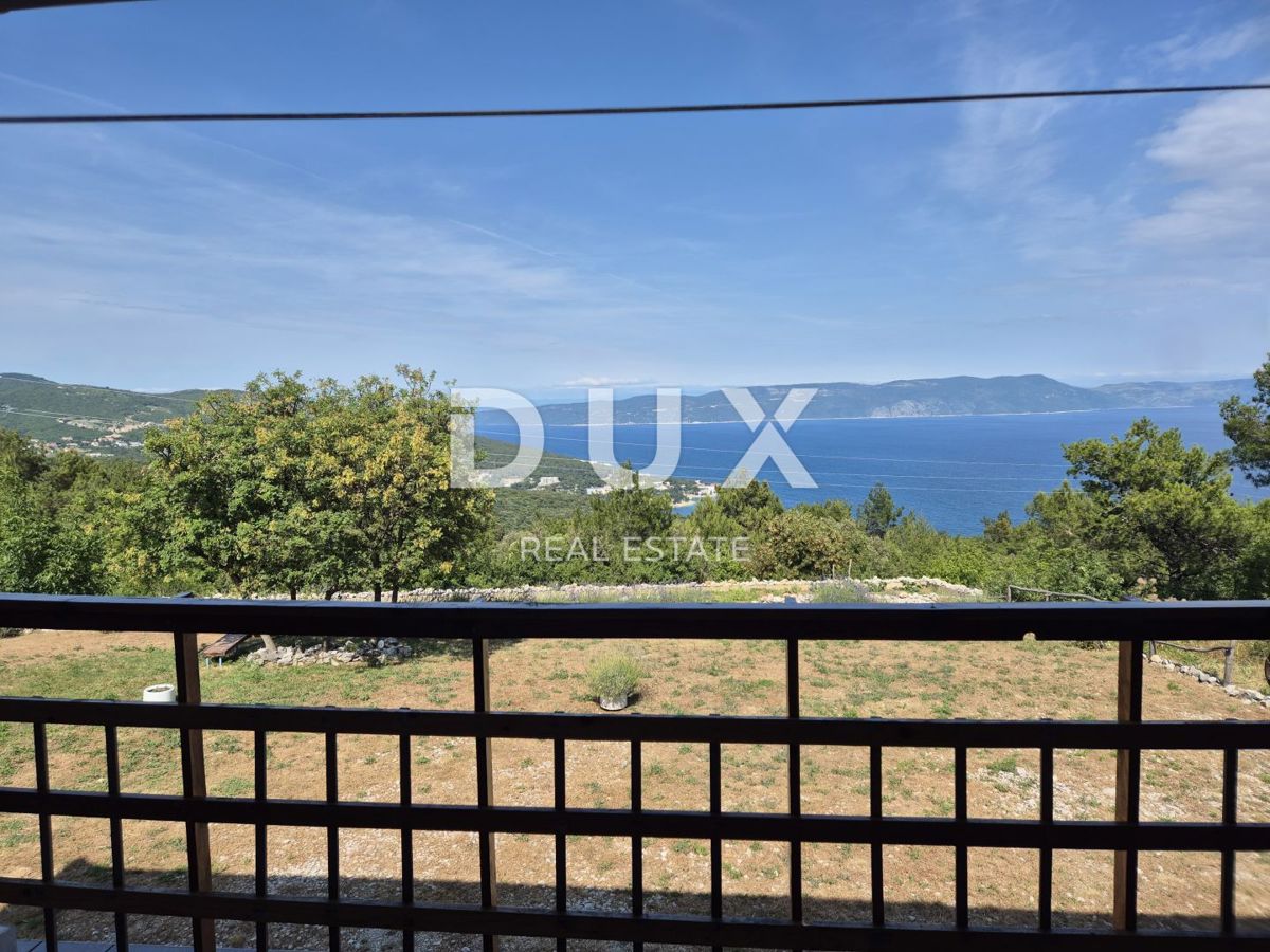 ISTRA, LABIN - Edinstvena mediteranska hiša v popolni samoti z dih jemajočim razgledom