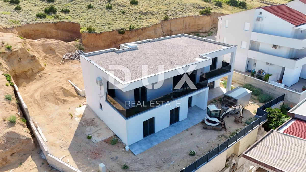 OTOK PAG, PAG - 70m2 veliko stanovanje le 50 metrov od morja