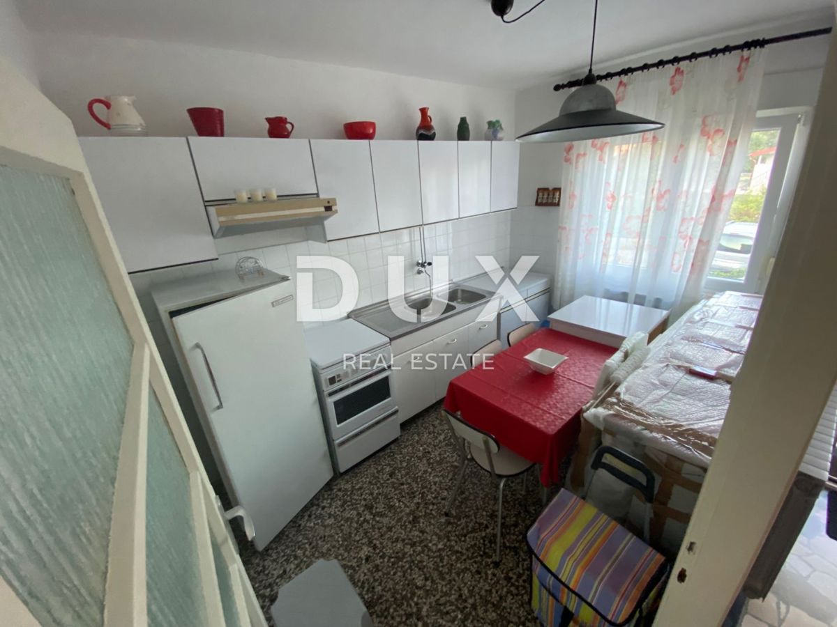 OTOK KRK, BAŠKA, DRAGA BAŠĆANSKA - samostojna hiša z dvema apartmajema in velikim vrtom! PRILOŽNOST!