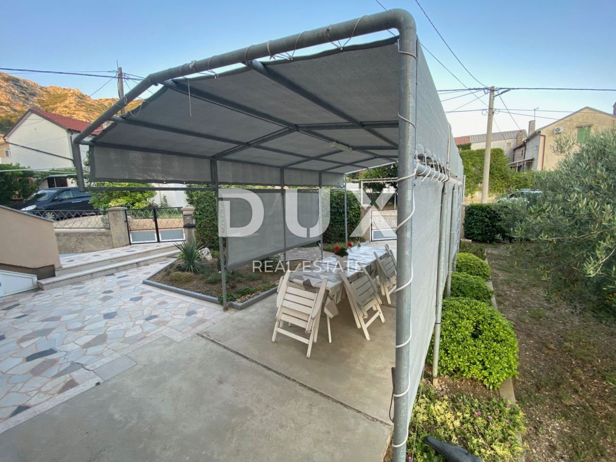 OTOK KRK, BAŠKA, DRAGA BAŠĆANSKA - samostojna hiša z dvema apartmajema in velikim vrtom! PRILOŽNOST!