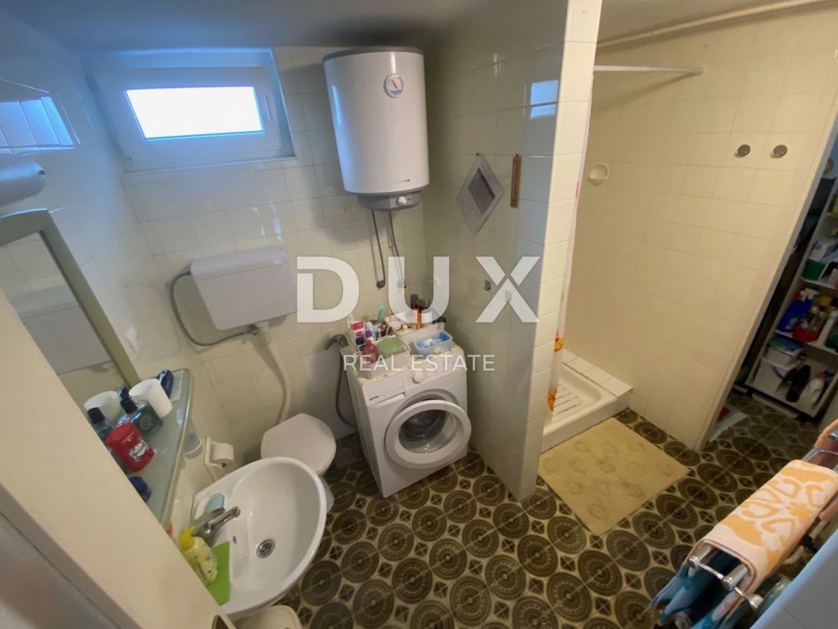 OTOK KRK, BAŠKA, DRAGA BAŠĆANSKA - samostojna hiša z dvema apartmajema in velikim vrtom! PRILOŽNOST!