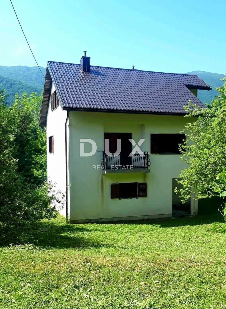 LIKA, GOSPIĆ - Samostojna hiša z neomejenim potencialom ob naravnem parku Velebit in 20 minut od morja!