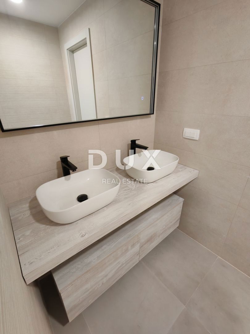 ZADAR, VIR - Udobno penthouse s pogledom na morje 180 metrov od plaže Jadro! AS3