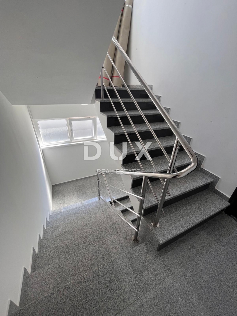 ZADAR, DIKLOVAC - Dvosobno stanovanje 59,6 m² z 2 parkirnima mestoma in razgledom!