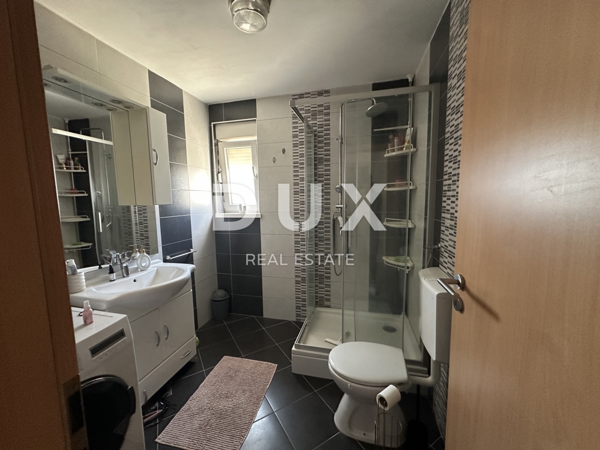 ZADAR, DIKLOVAC - Dvosobno stanovanje 59,6 m² z 2 parkirnima mestoma in razgledom!