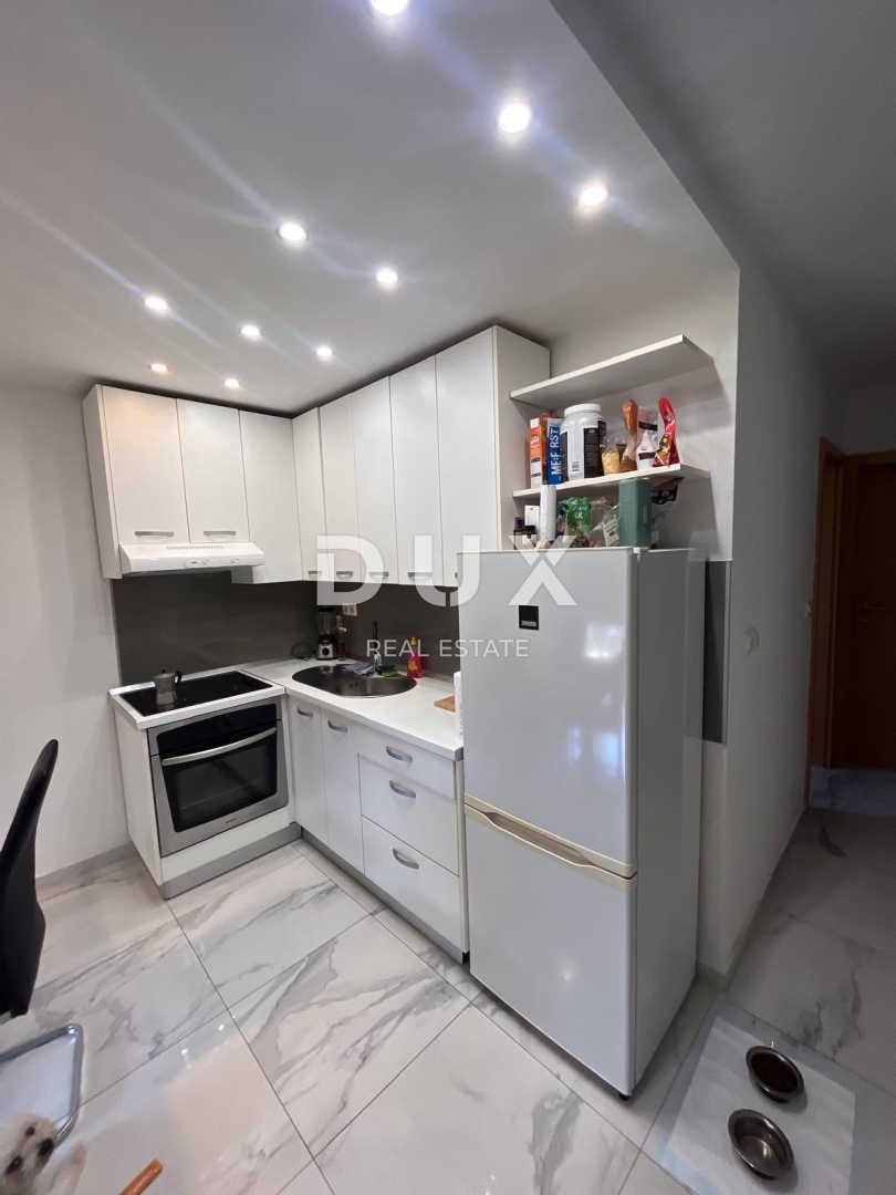 ZADAR, DIKLOVAC - Dvosobno stanovanje 59,6 m² z 2 parkirnima mestoma in razgledom!