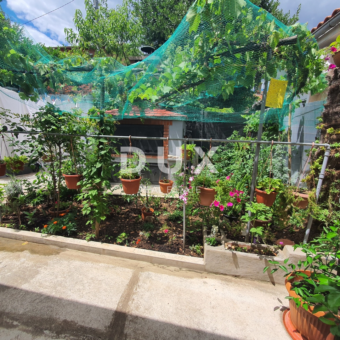 RIJEKA, BANDEROVO - GARSONJERA IN APARTMA! center mesta, vrt, parkirišče!