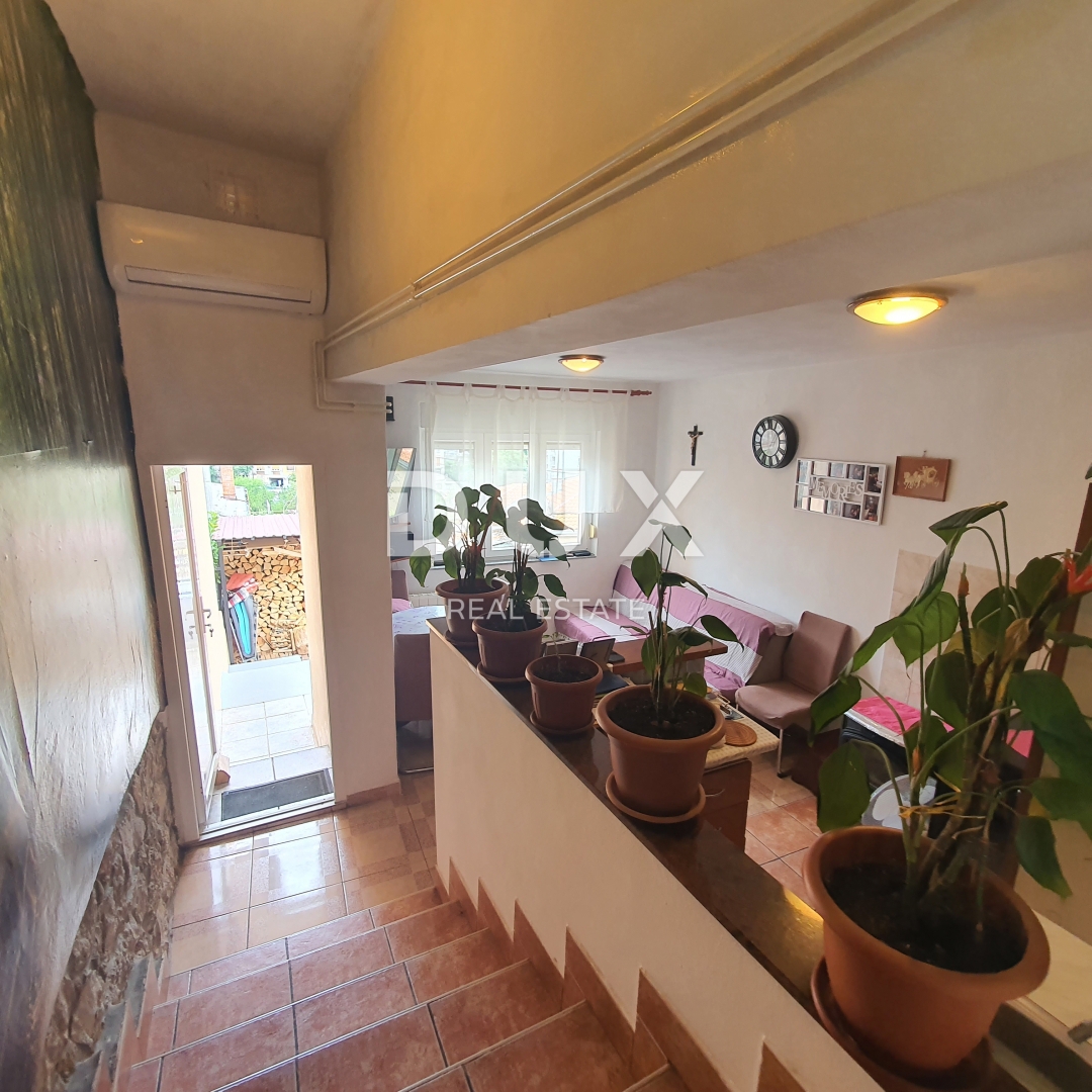 RIJEKA, BANDEROVO - GARSONJERA IN APARTMA! center mesta, vrt, parkirišče!