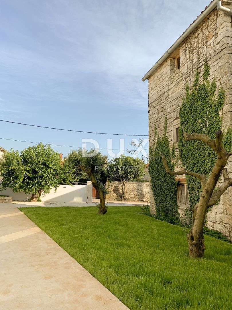 ISTRA, ROVINJ - Moderna vila z bazenom