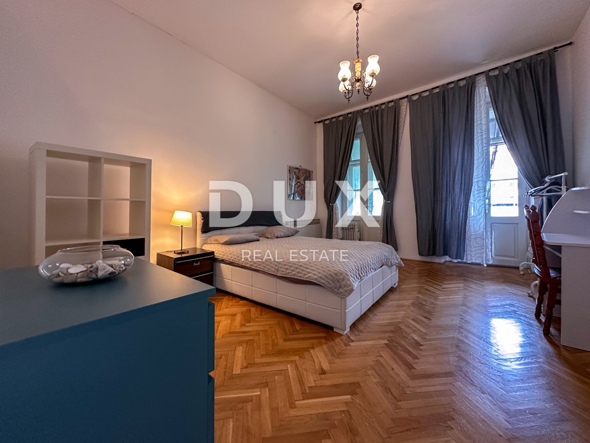 RIJEKA, CENTER - elegantno 4-sobno stanovanje s 3 balkoni v središču mesta