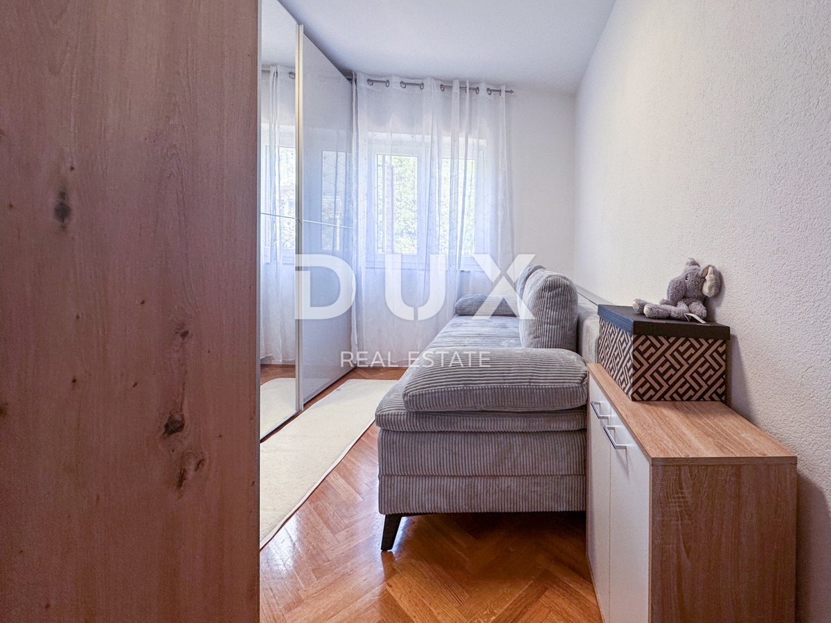 RIJEKA, SRDOČI - SAMO PRI NAS - PRILOŽNOST - 2 spalnici + dnevna soba, 68m2, loggia, razgled