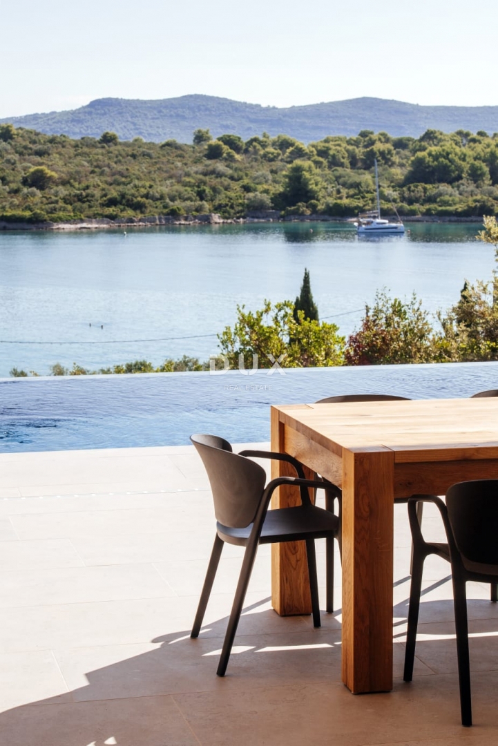 OTOK IŽ, MALI IŽ - Vila z bazenom in panoramskim pogledom na morje