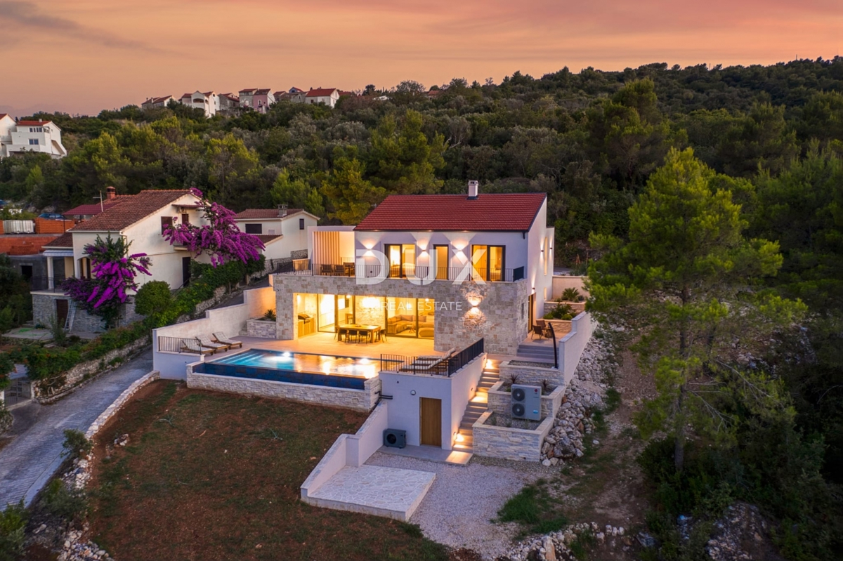 OTOK IŽ, MALI IŽ - Vila z bazenom in panoramskim pogledom na morje