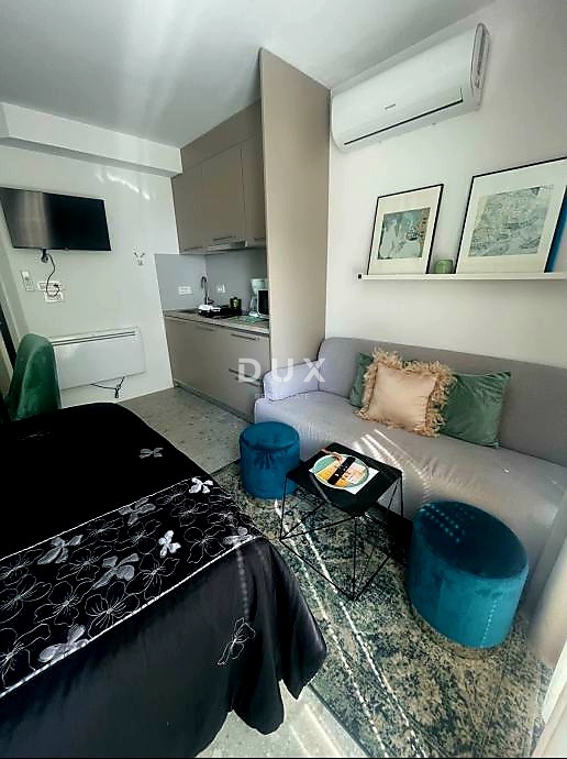 OPATIJA, CENTER - Garsonjera 31m2 s pogledom na morje in bazenom za najem