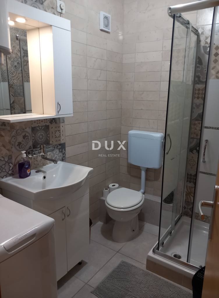 CRIKVENICA, BEOGRAD - hiša z dvema apartmajema s pogledom na morje + dvorišče + hiša za prenovo! PRILOŽNOST!!!