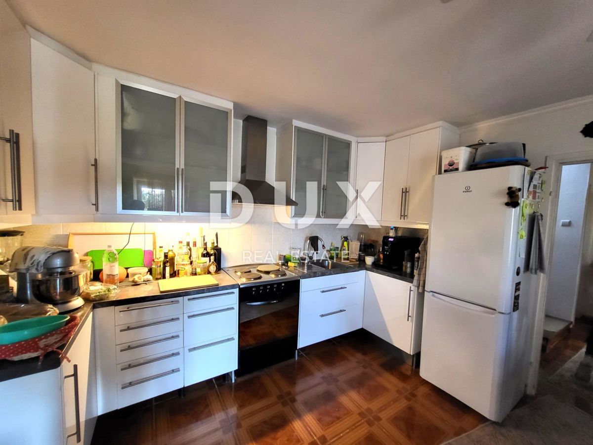 ISTRA, MARČANA - Prenovljena kamnita hiša z bazenom