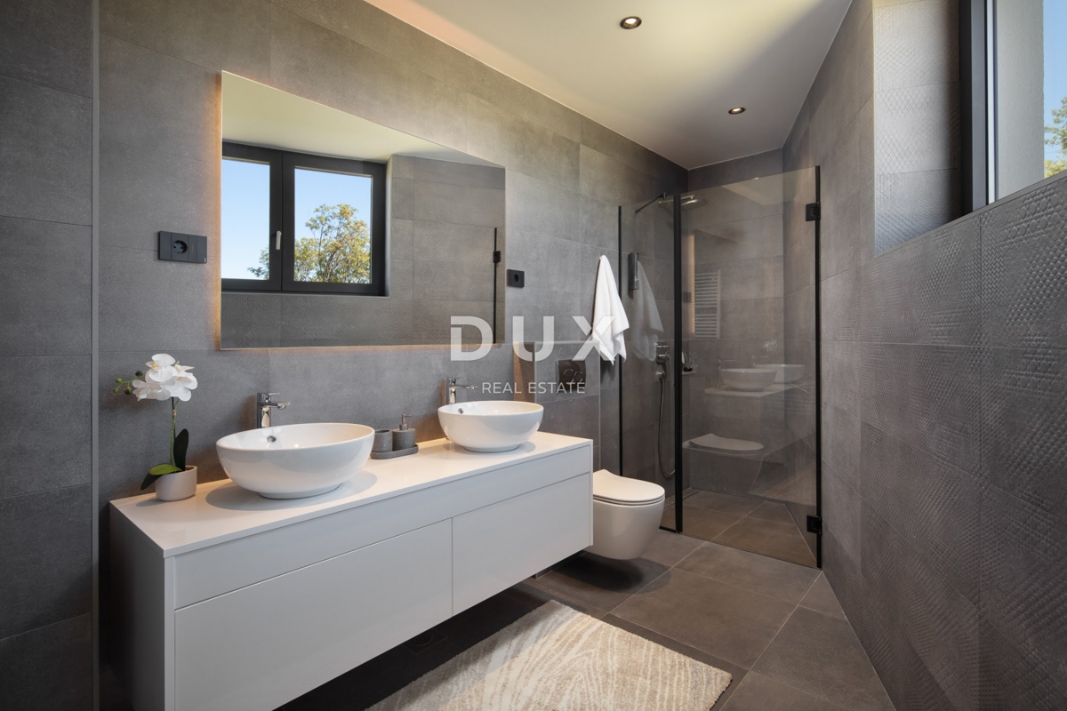 ISTRA, LABIN - Moderna vila obdana z naravo