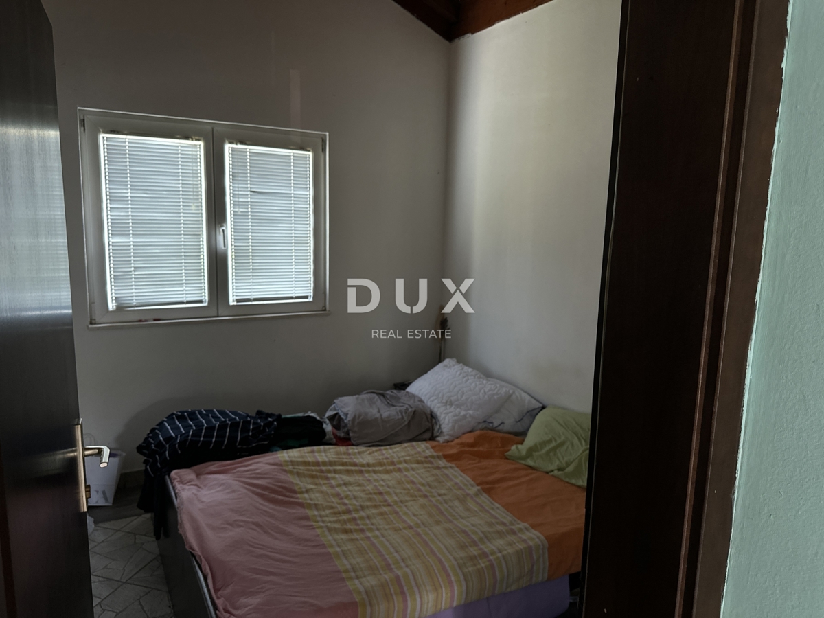 ZADAR, MURVICA – Enonadstropna hiša na vrhunski lokaciji, parcela 600 m²