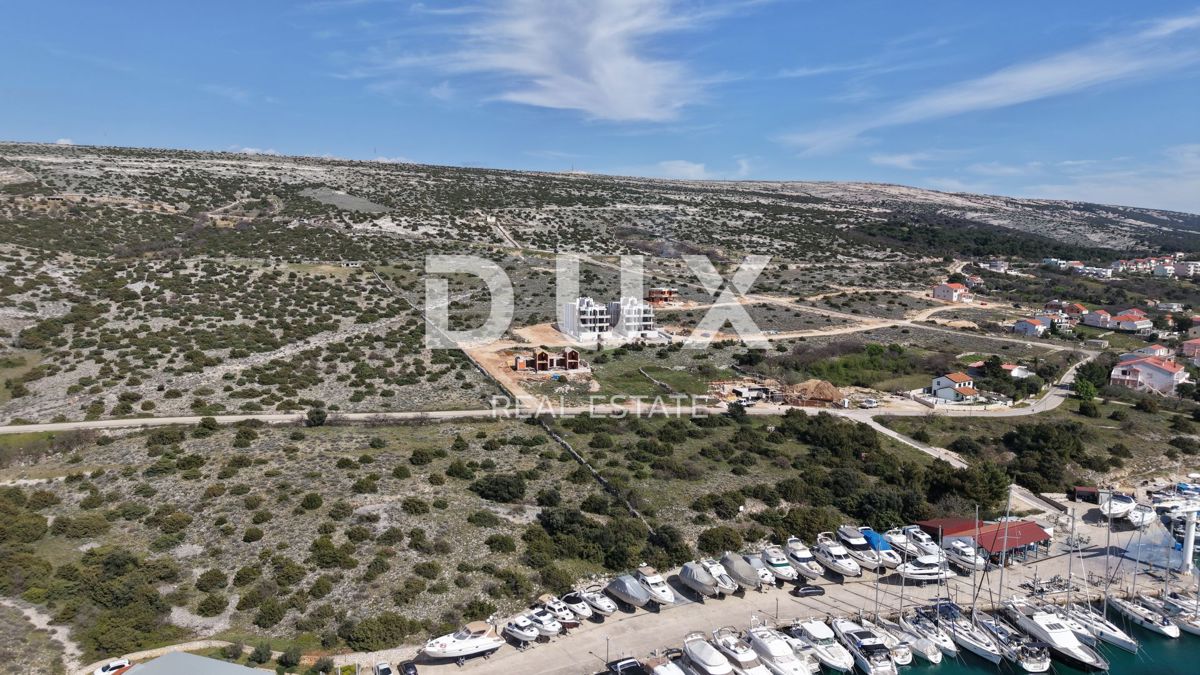 OTOK PAG, ŠIMUNI - moderen penthouse v vrhunski novogradnji, pogled na morje, strešna terasa